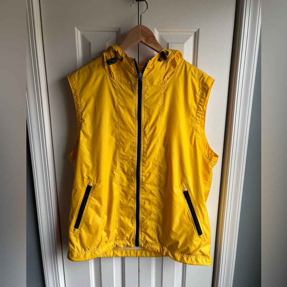 Gap Mens Yellow Nylon Full Zip Hooded Windbreaker Vest Streetwear Outdoor Size M